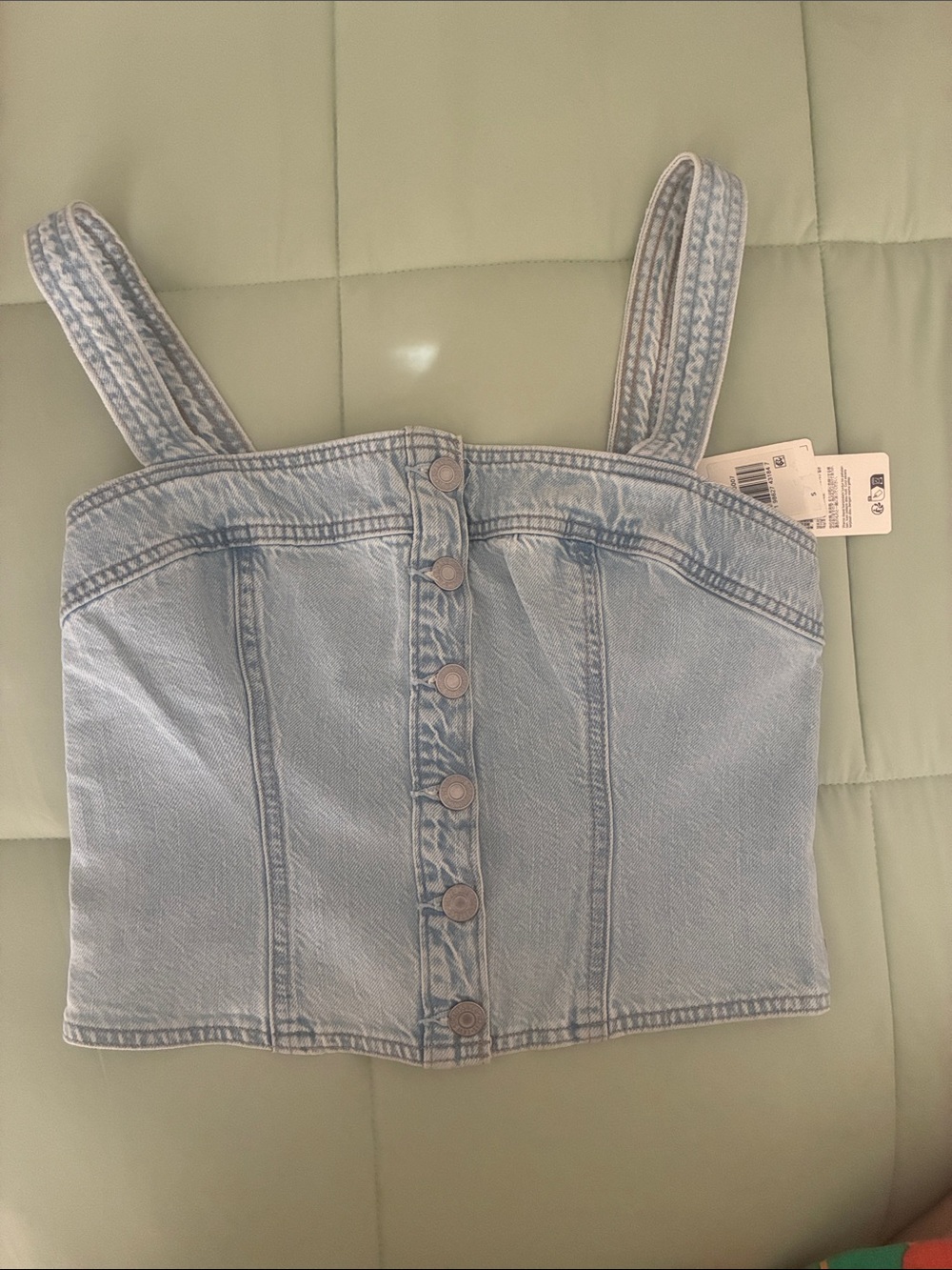 Levi’s Light Wash Denim Button-Front Cropped Tank Top